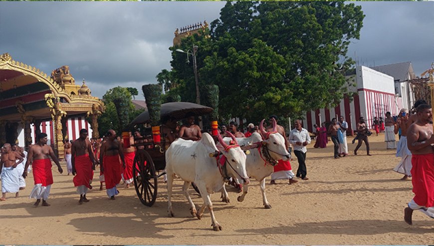 நல்லூர் ஆலய காளாஞ்சி கையளிக்கும் நிகழ்வு கல்வியங்காட்டில் இடம்பெற்றது!